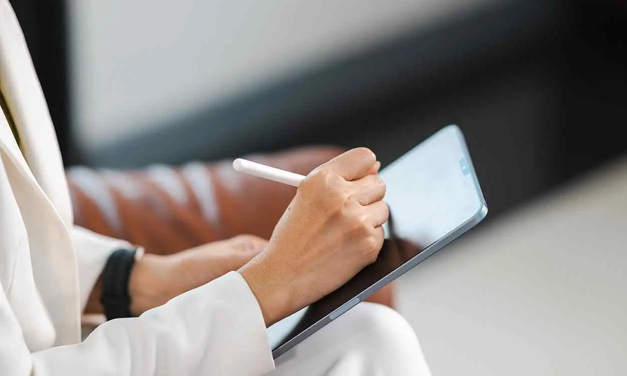 https://kamhealthcare.com.au/wp-content/uploads/2021/12/inner_services_01.webp